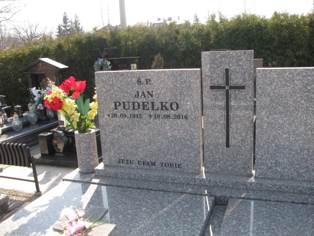 Jan Pudełko 1942 Bielsko Biała Fatimska - Grobonet - Wyszukiwarka osób pochowanych